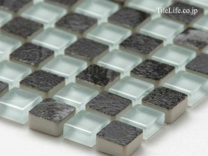 ガラスとタイルのモザイクタイル♪【先取り情報】