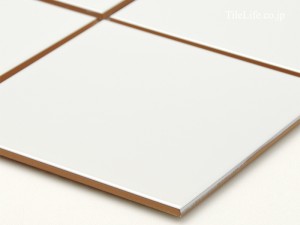 ツヤありホワイト内装タイル！清潔感・明るさ抜群です♪【先取り情報】