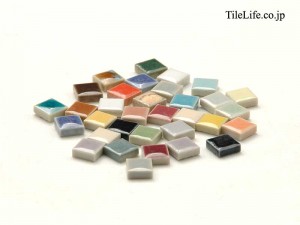 マルチカラーＭＩＸモザイクタイル登場！シート張りとバラがありタイルクラフトにも最適♪【先取り情報】