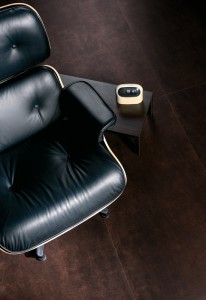 シックな空間を演出する600角大判床タイル♪ワンコイン（￥525/m2）で登場！！