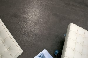 木目調タイル（フローリング調タイル）が大人気♪