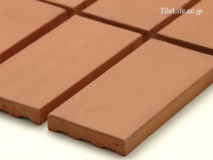 素焼き風のレンガ調床タイル！玄関タイルやガーデニングにどうぞ?♪