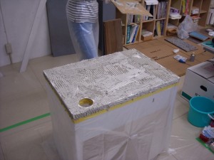 DIYタイルテーブル作り　その３　-接着剤　塗布編-