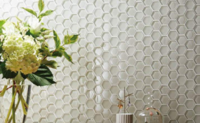 ヘキサゴン（六角形）タイルのおすすめ10選！施工例や魅力も紹介【画像つき】