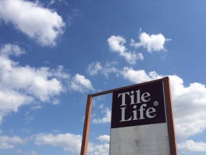 新しい看板で気分も新たに♪