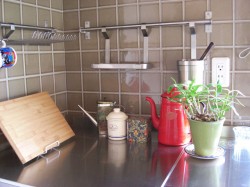 定番のキッチンタイルを使ったスッキリとしたコーディネート♪