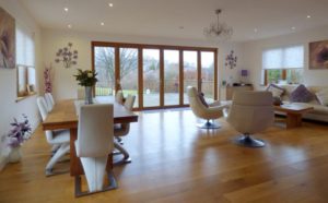 フローリングに隙間が発生する原因とは？