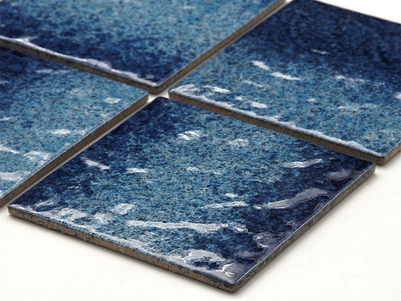 美しいブルーの国産タイル | タイルライフ アウトレットタイル販売