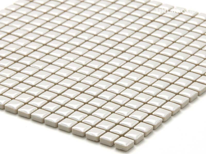 ホワイトタイルモザイク