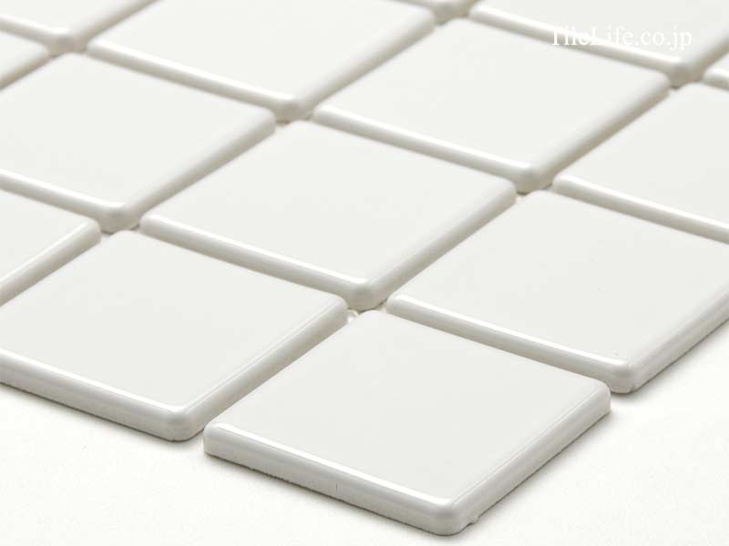 ホワイト内装タイル
