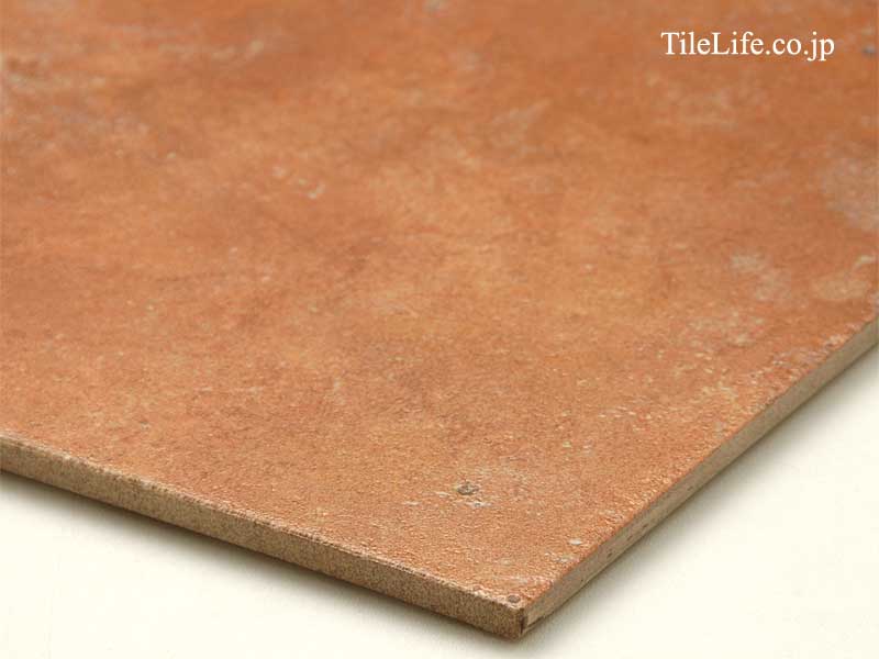 使い込まれた風合いのテラコッタ調タイル♪ | タイルライフ