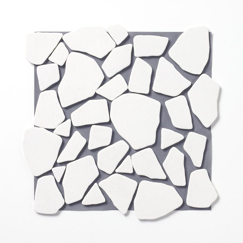 平っべたい石！！ Zeit Stone | tiles by HiRATA TILE | 新築・リフォーム問わず