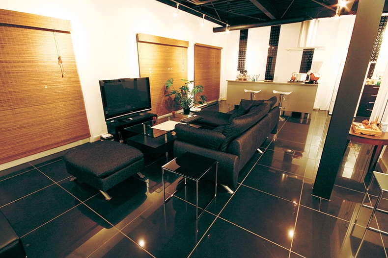 Mサイズのマットブラック 足腰マット 穴なし Mサイズ – CARBOY SHOP