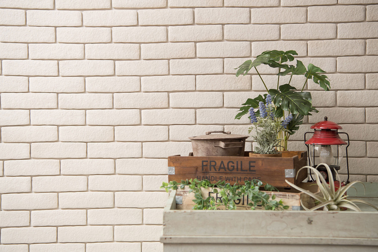 壁タイル カルセラ 二丁掛 色:KARUCERA-B-51 63710TGY | タイルライフ