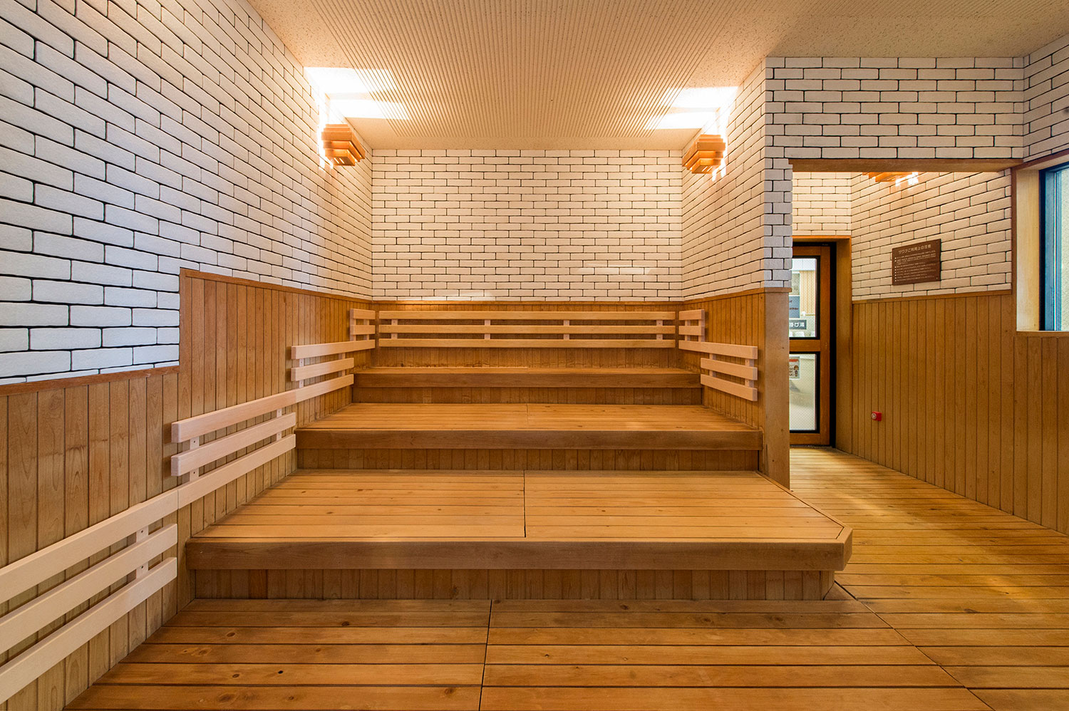 壁タイル カルセラ 二丁掛 色:KARUCERA-B-51 63710TGY | タイルライフ