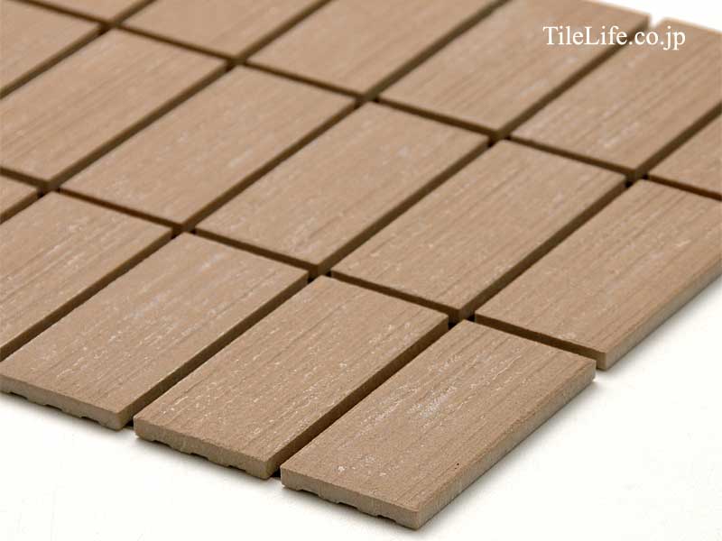 外装モザイクタイル 45二丁複数横ライン面スダレ貼り 薄茶系 26543AWC