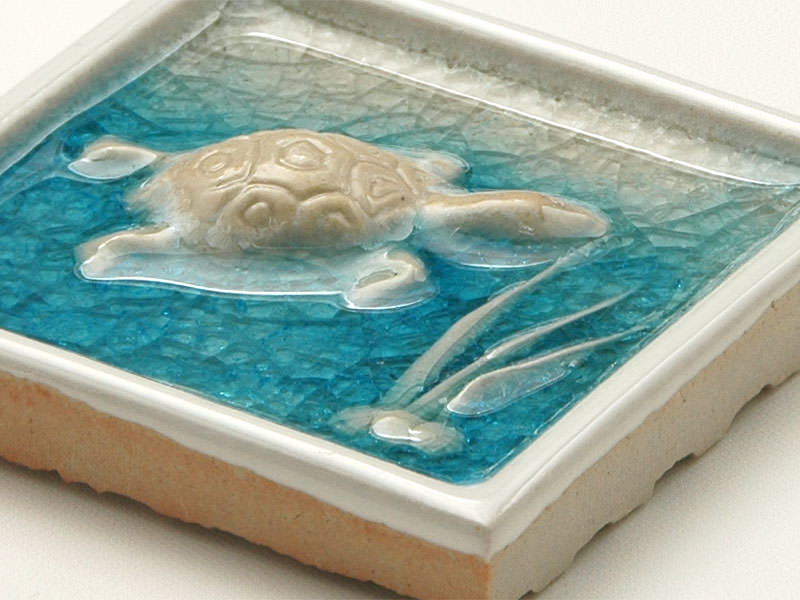 内装タイル アロハ 100角アクセント カメ 76972HMS | タイルライフ