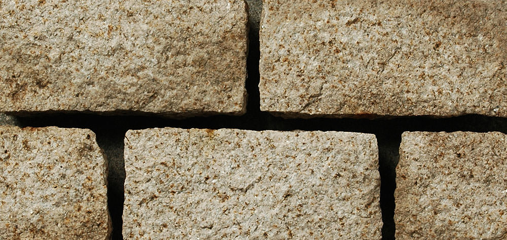 ガーデニング石材 サビ 230×114角(レンガサイズ) ノミキリ仕上げ _限定