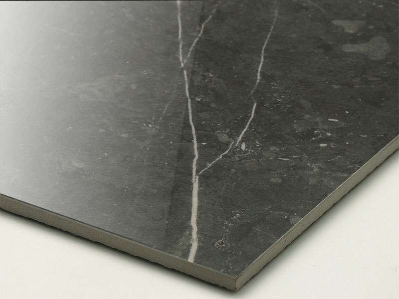 大理石調タイル 600角 磨き面(鏡面) グレー系 77056KOM | タイルライフ