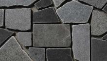 アンティーク加工 黒御影 乱形 リサイクル石材 (29937KOM)